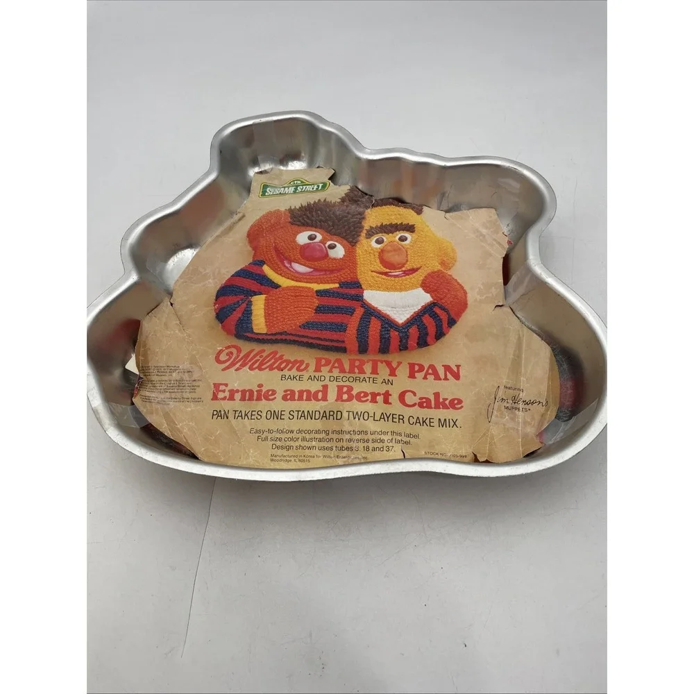 VTG Bert and Ernie Cake Pan 1977 Wilton Sesame Street Jim Henson Muppets Label